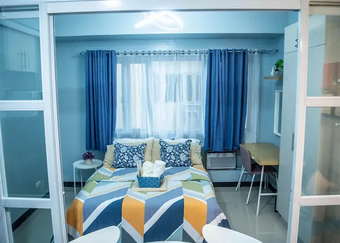 Elivion Staycations At Mckinley Hill, Near Venice, Bgc, With Pool & Wifi * Manila