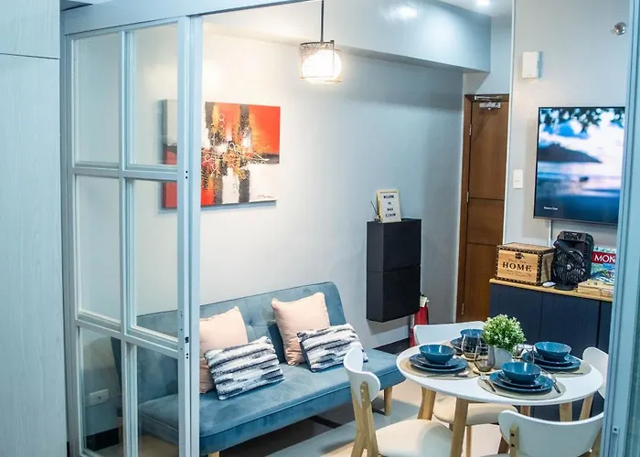 Elivion Staycations At Mckinley Hill, Near Venice, Bgc, With Pool & Wifi * Manila