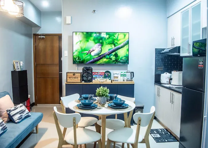 Elivion Staycations At Mckinley Hill, Near Venice, Bgc, With Pool & Wifi Apartment