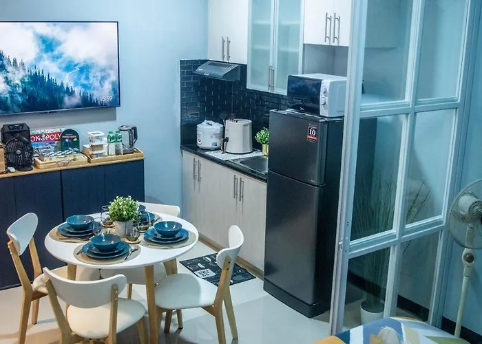 Elivion Staycations At Mckinley Hill, Near Venice, Bgc, With Pool & Wifi * Manila