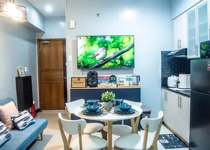 Elivion Staycations At Mckinley Hill, Near Venice, Bgc, With Pool & Wifi * Manila