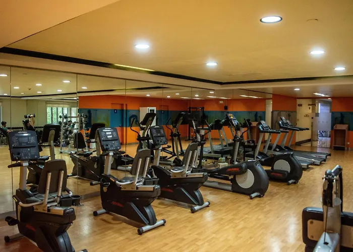 Apartment Elivion Staycations At Mckinley Hill, Near Venice, Bgc, With Pool & Wifi Manila